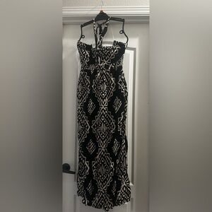 Rewind Halter Cutout
Maxi Dress xxl